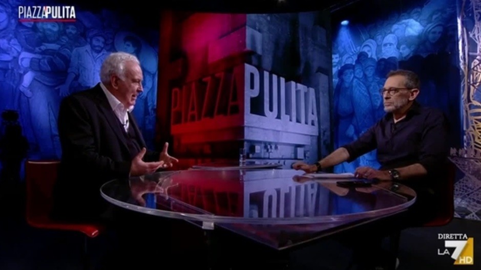 Piazzapulita, Santoro non delude nel suo habitat. Attacco alla Rai: “Non ha un programma leader di approfondimento”