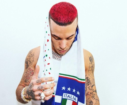 Mamma Mia, Sfera Ebbasta e Rvssian: testo, video, significato della canzone
