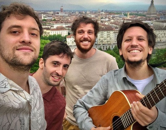 Quarta rivoluzione industriale, Eugenio in via di Gioia feat. Elio: testo, video, significato della canzone