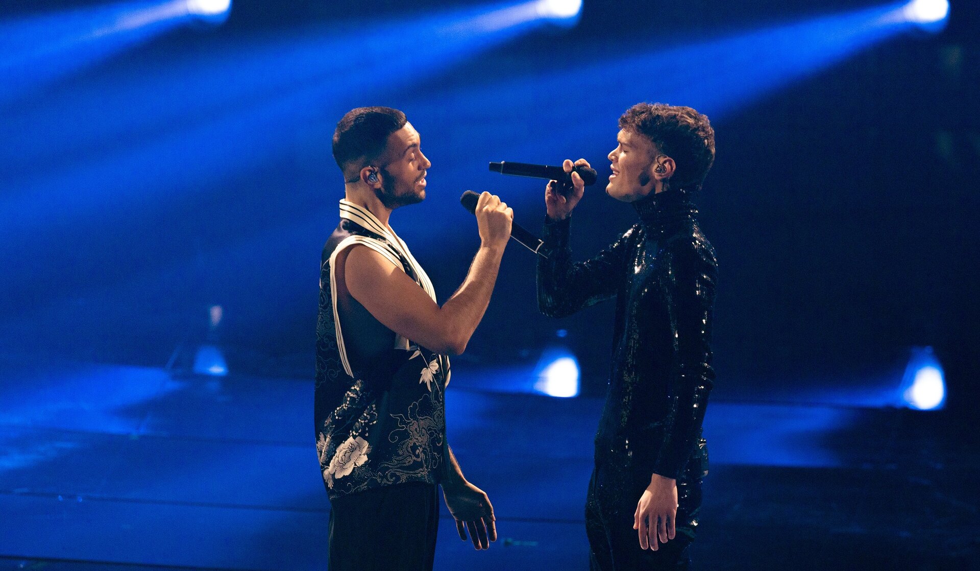 I singoli più venduti in Italia da gennaio a giugno 2022: Sanremo 2022 conferma il suo successo