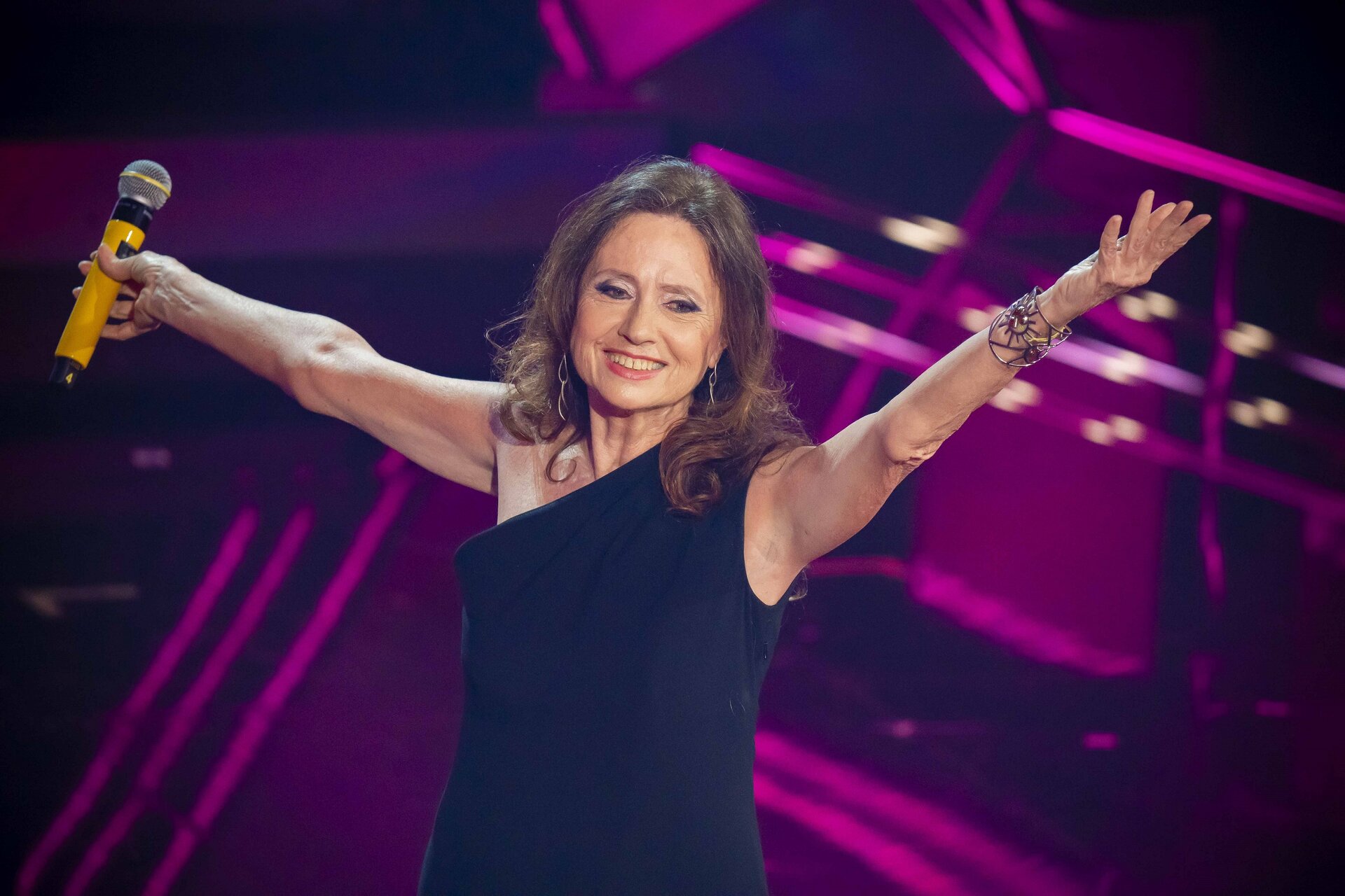 Non ho l’età (Per amarti), Gigliola Cinquetti: testo e significato, ascolta la canzone