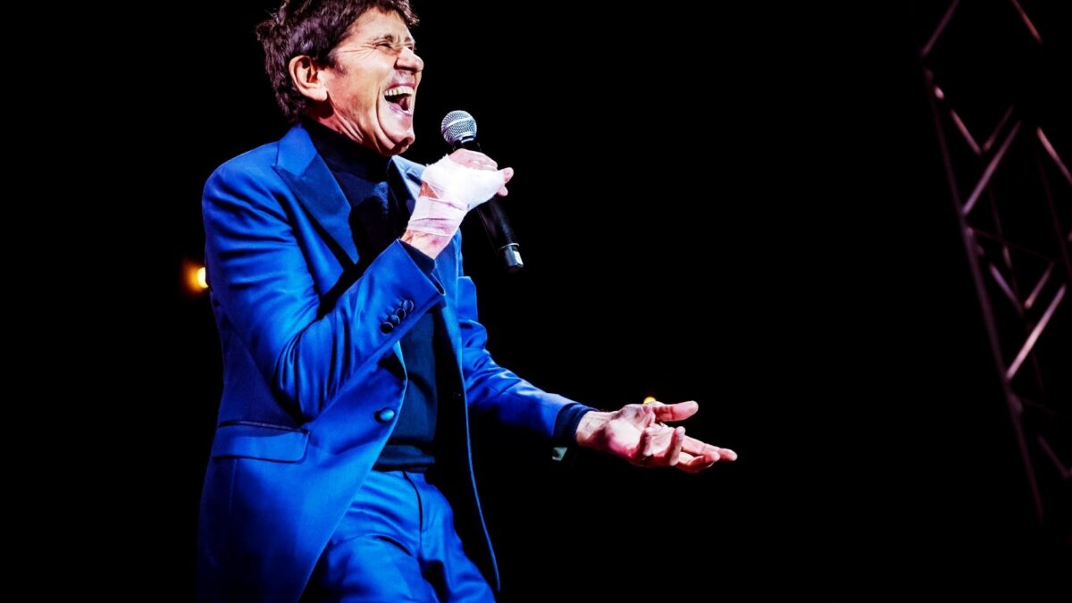 Gianni Morandi e uno show su Rai1 per festeggiare la sua carriera (Anteprima TvBlog)