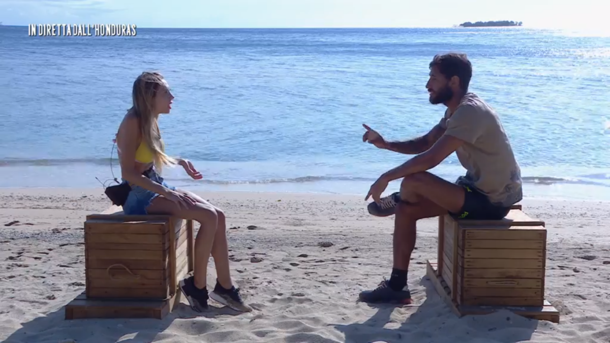 L’Isola dei Famosi 16, Roger Balduino incontra la sua ex fidanzata Beatriz: acceso confronto