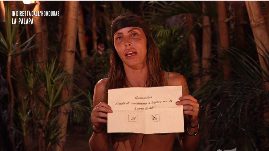 L’Isola dei Famosi 2022, Guendalina Tavassi abbandona: “Torno dai miei figli, ho delle cose da risolvere”
