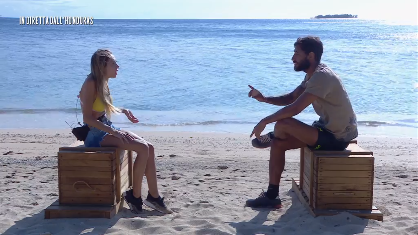 L’Isola dei Famosi 16, Roger Balduino incontra la sua ex fidanzata Beatriz: acceso confronto