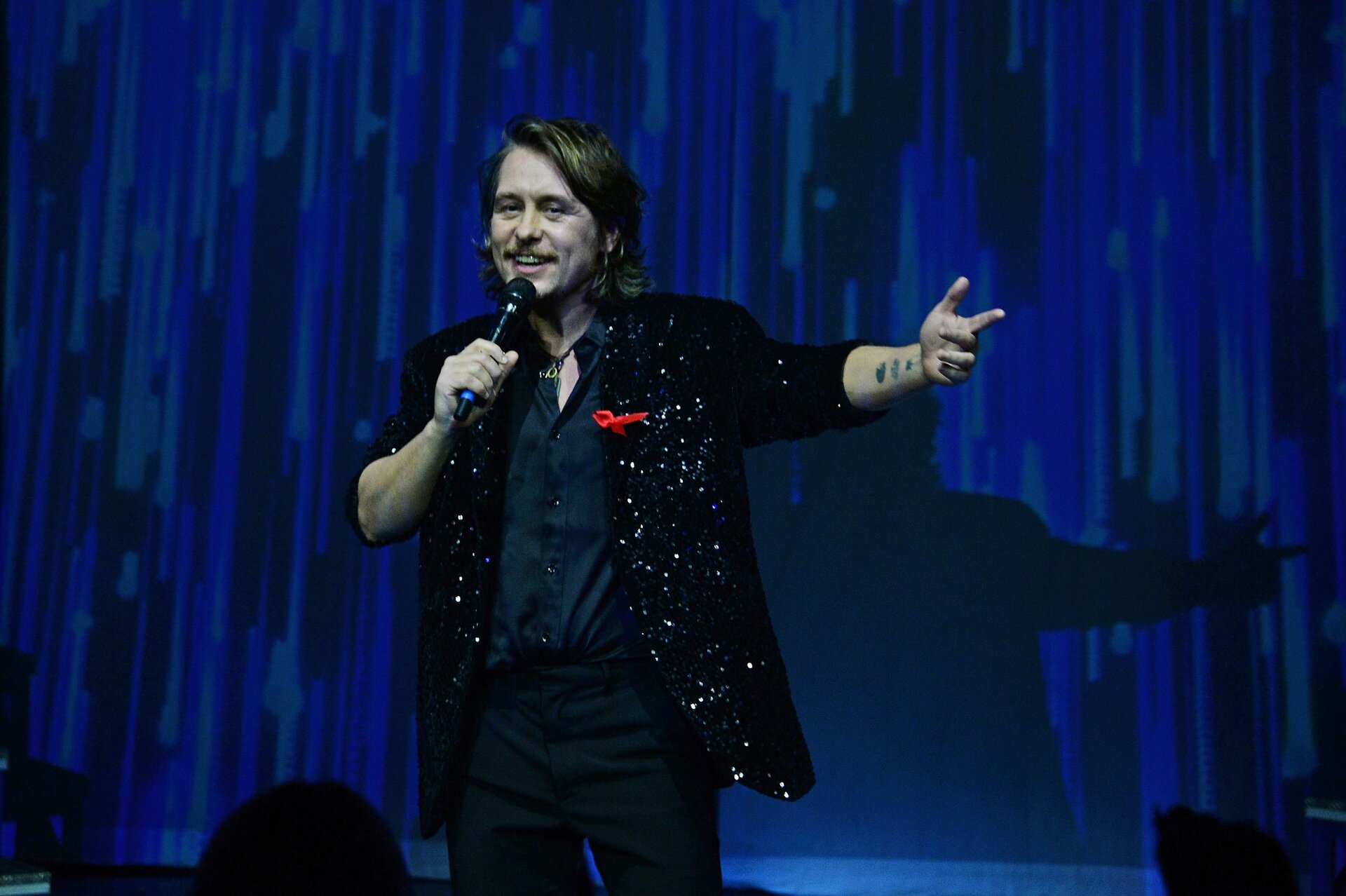 Mark Owen: You Only Want Me è il nuovo singolo, dopo 9 anni di assenza (Testo, Traduzione e Video)