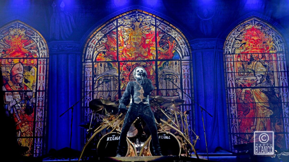 Ghost a Milano: foto e commenti dal concerto al Forum di Assago, 5 Maggio 2022