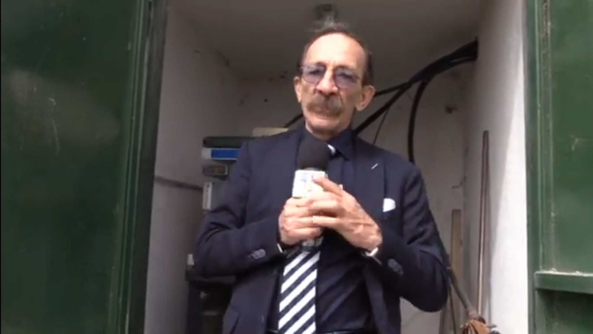 Chiude Telejato, l’emittente siciliana antimafia. Pino Maniaci: “Cercheremo di resistere e restare insieme a voi”