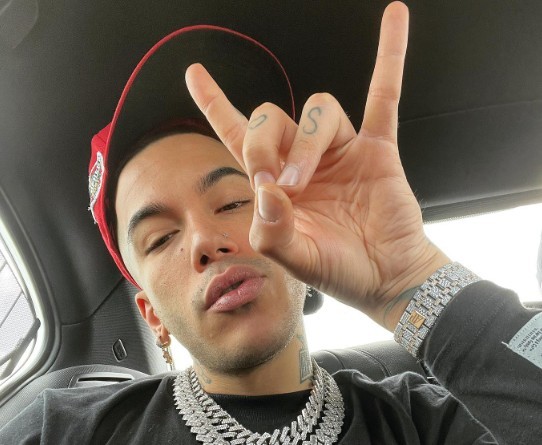 Sola, Sfera Ebbasta e Rvssian feat. Myke Towers: testo, video, significato della canzone
