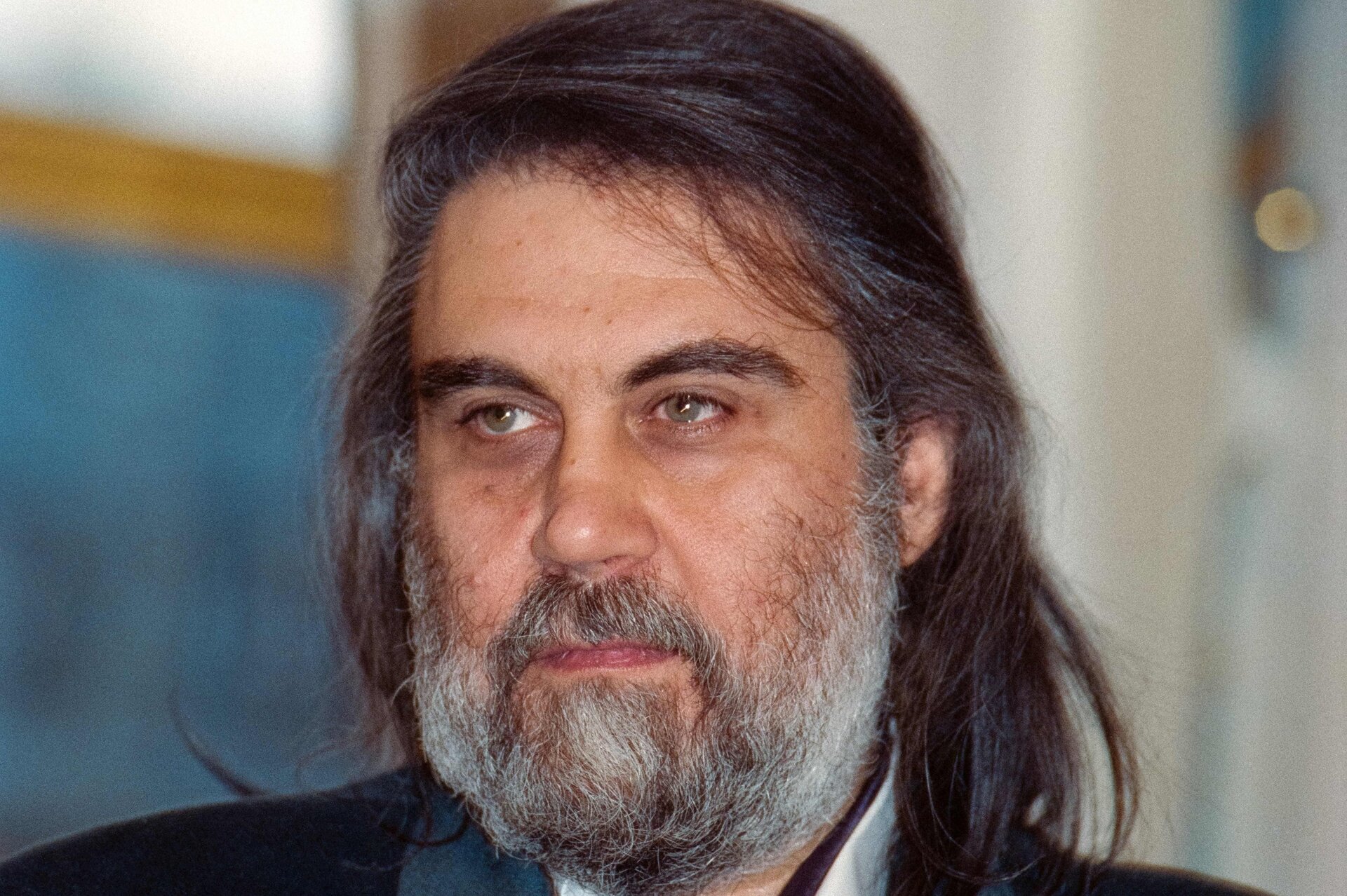 Vangelis è morto: il musicista aveva 79 anni, tra le sue colonne sonore “Blade Runner” e “Momenti di gloria”