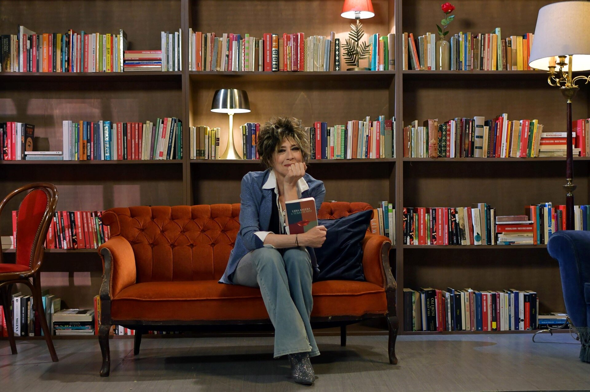 La donna della Domenica, su TvLoft si parla di libri e di vite con Veronica Pivetti