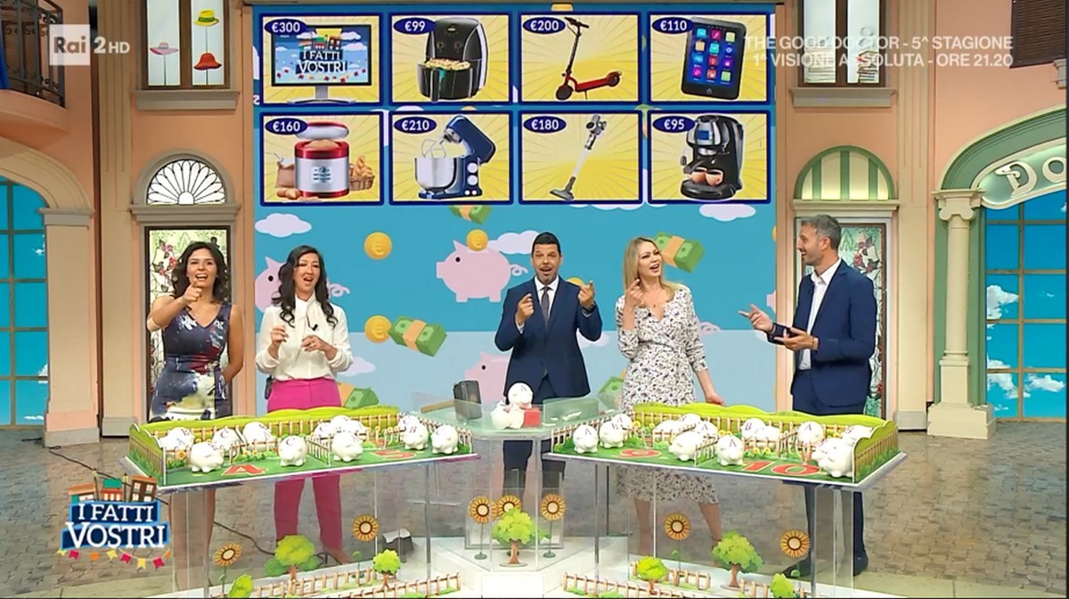 I Fatti Vostri chiude una stagione di successo col sorpasso di Rai1