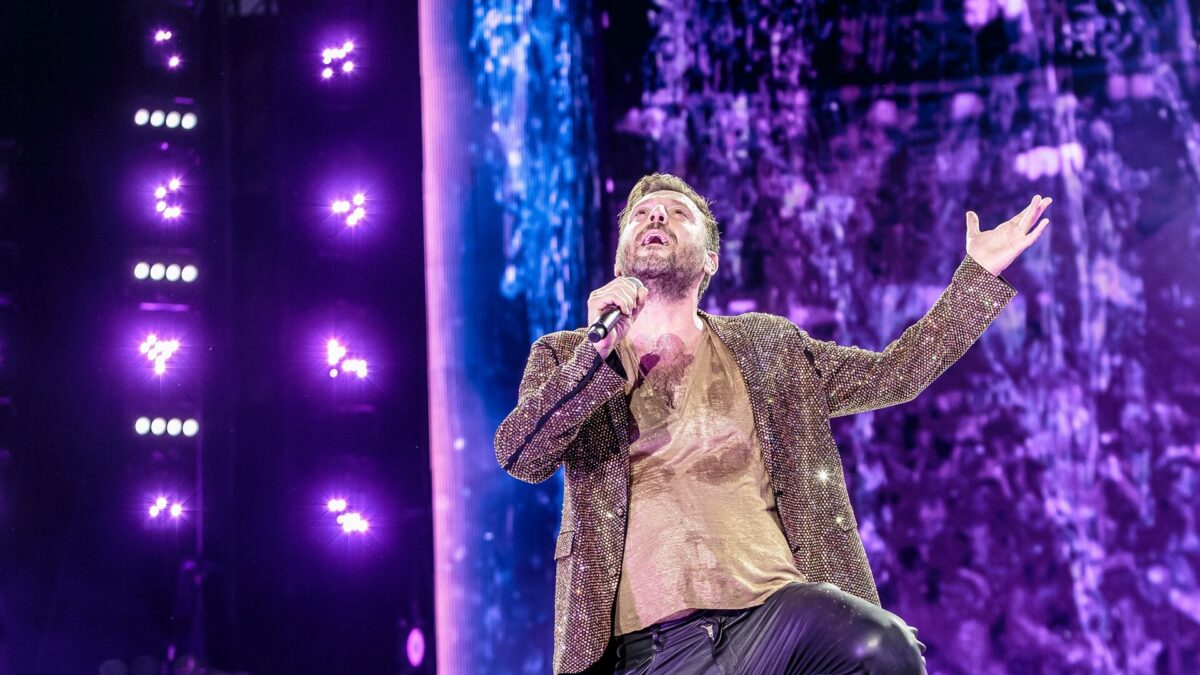 Cesare Cremonini, Roma, 28 giugno 2022: scaletta concerto, biglietti, orario e come arrivare allo Stadio Olimpico