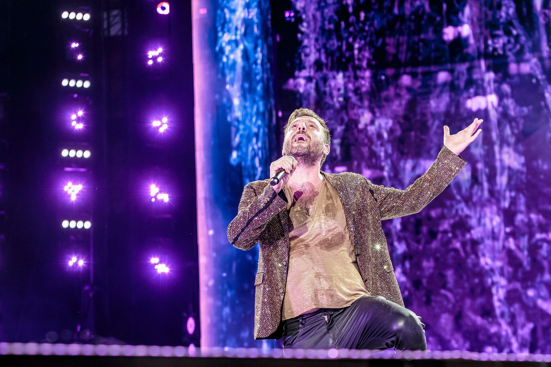 Cesare Cremonini, Roma, 28 giugno 2022: scaletta concerto, biglietti, orario e come arrivare allo Stadio Olimpico