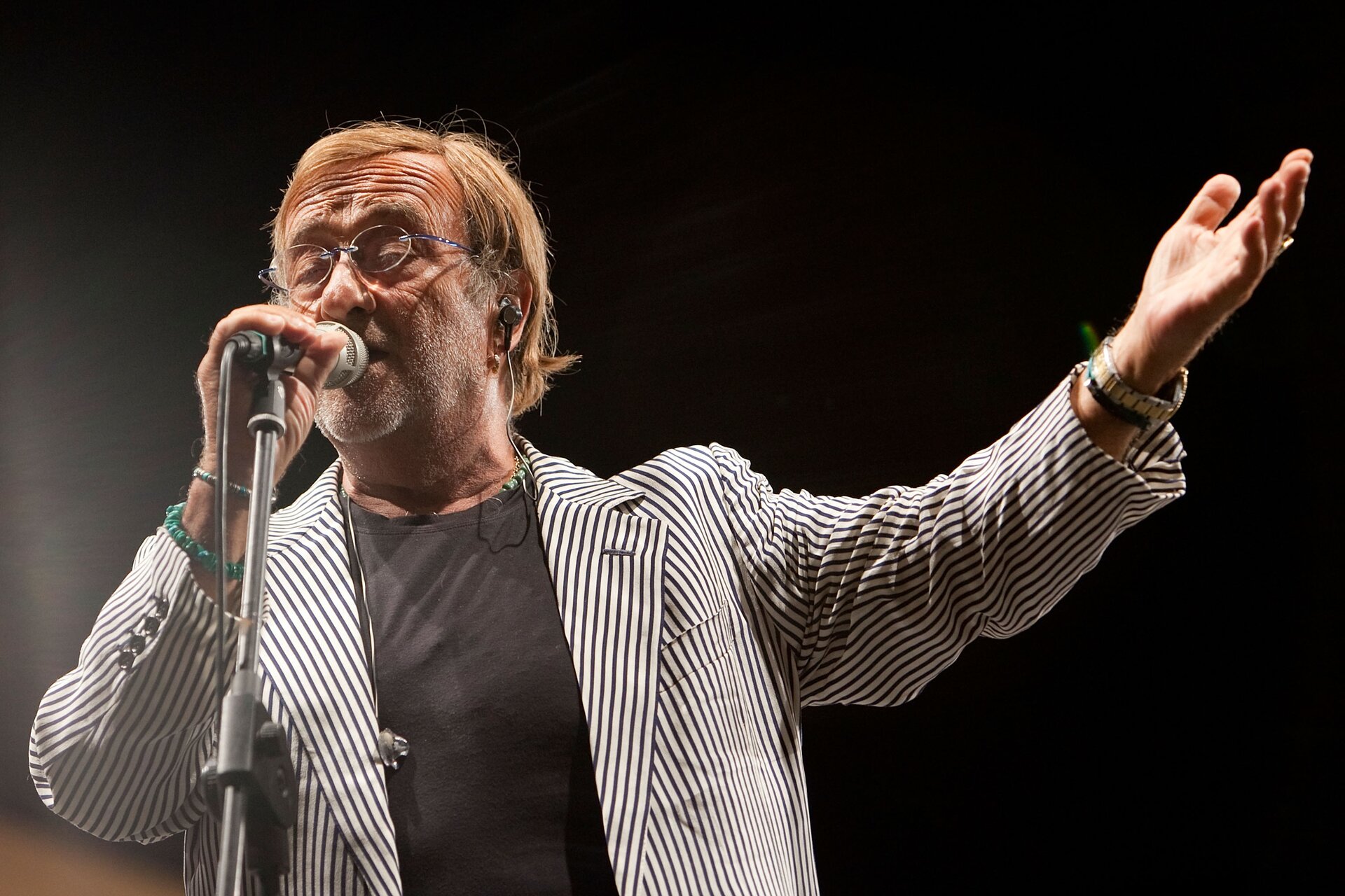 DallarenaLucio, stasera su Rai 1 il concerto dedicato a Lucio Dalla: anticipazioni, ospiti e cantanti