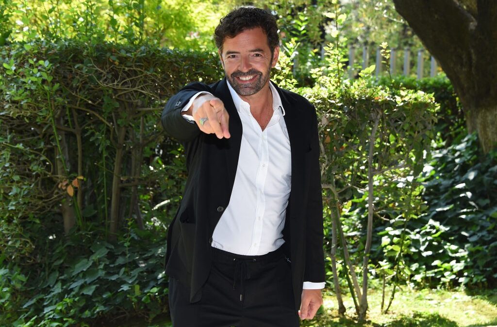 Alberto Matano conclude La vita in diretta con (a sorpresa) ospite Mara Venier