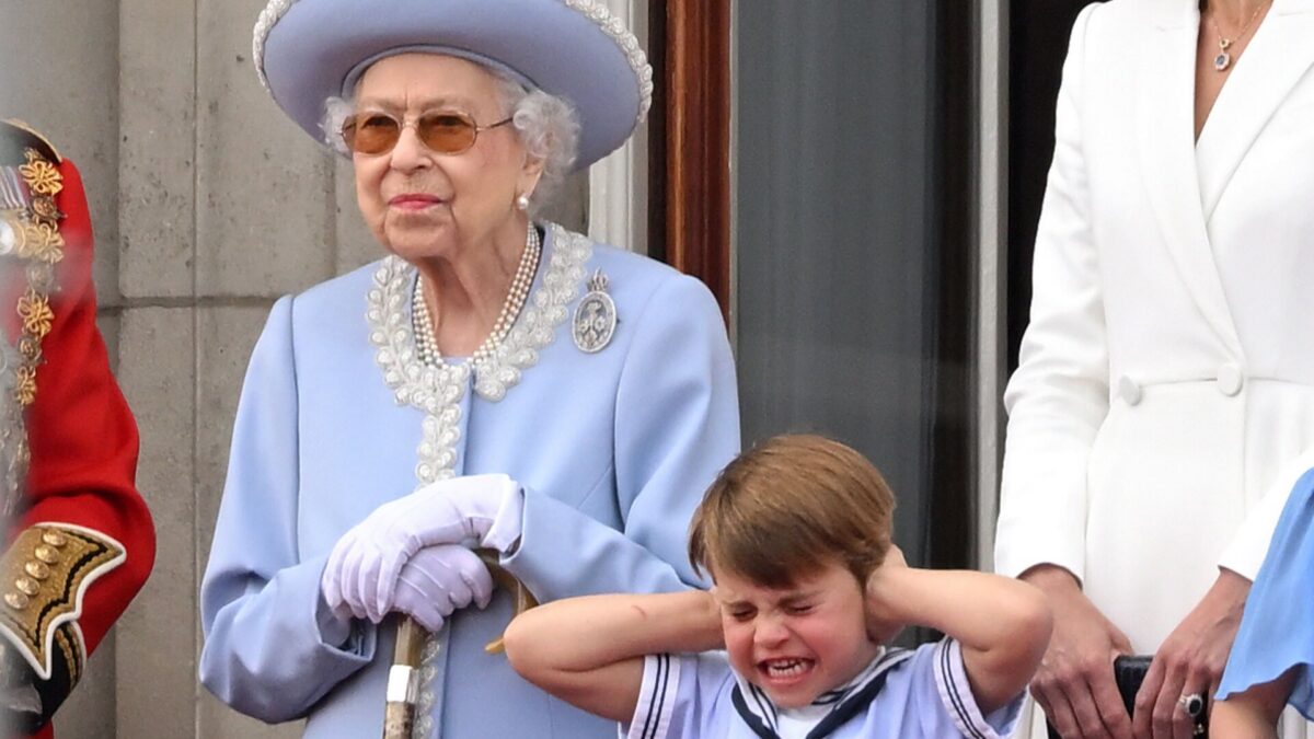 2 Giugno 2022, tra la Parata ai Fori e il Trooping The Colour il referendum ‘Monarchia – Repubblica’ passa per la tv