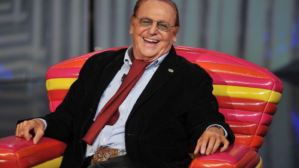 Appresso alla musica, Renzo Arbore su Rai 5 nel segno di DOC