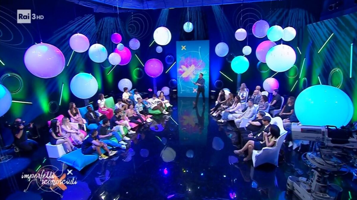 Imperfetti sconosciuti, un autentico e onesto confronto generazionale che passa attraverso parecchi stereotipi