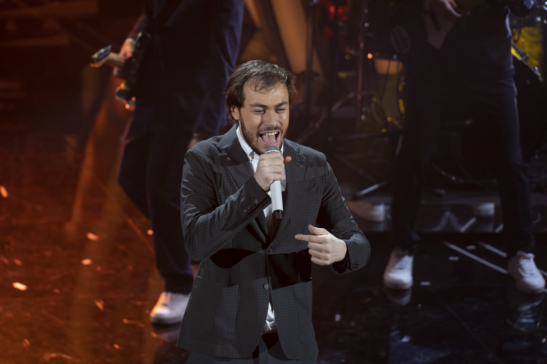 Pinguini Tattici Nucleari, Ancona, 2 luglio 2022: scaletta del concerto, info biglietti