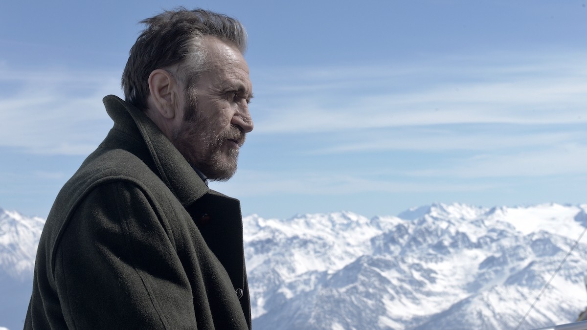 Rocco Schiavone 6, cominciate ad Aosta le riprese (mentre la quinta stagione ha debuttato in America)