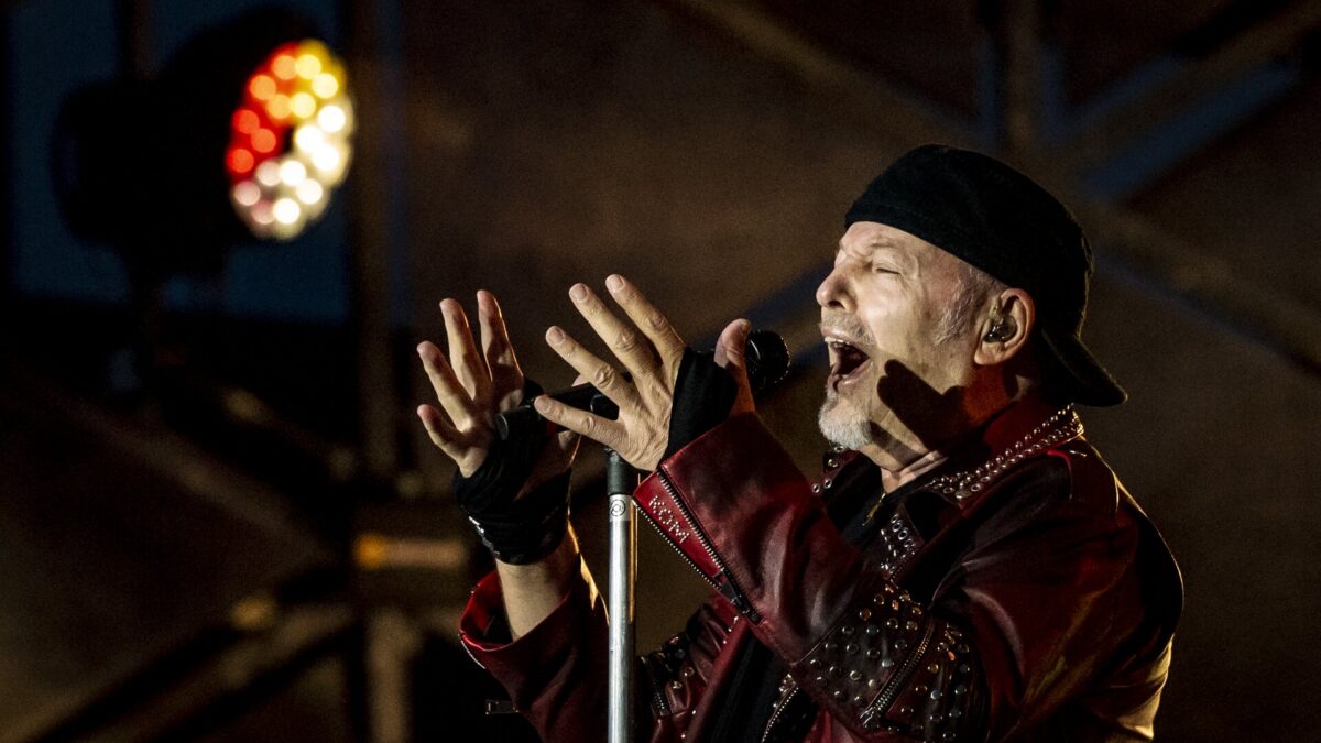 Vasco Rossi a Firenze, concerto 3 giugno 2022 alla Visarno Arena: scaletta, info biglietti e come arrivare