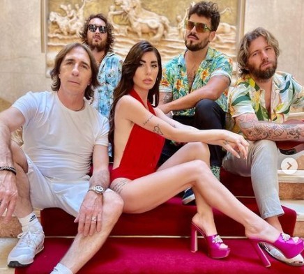 Playa Nera, Bianca Atzei feat. Bombai, Get Far: testo, video, significato della canzone