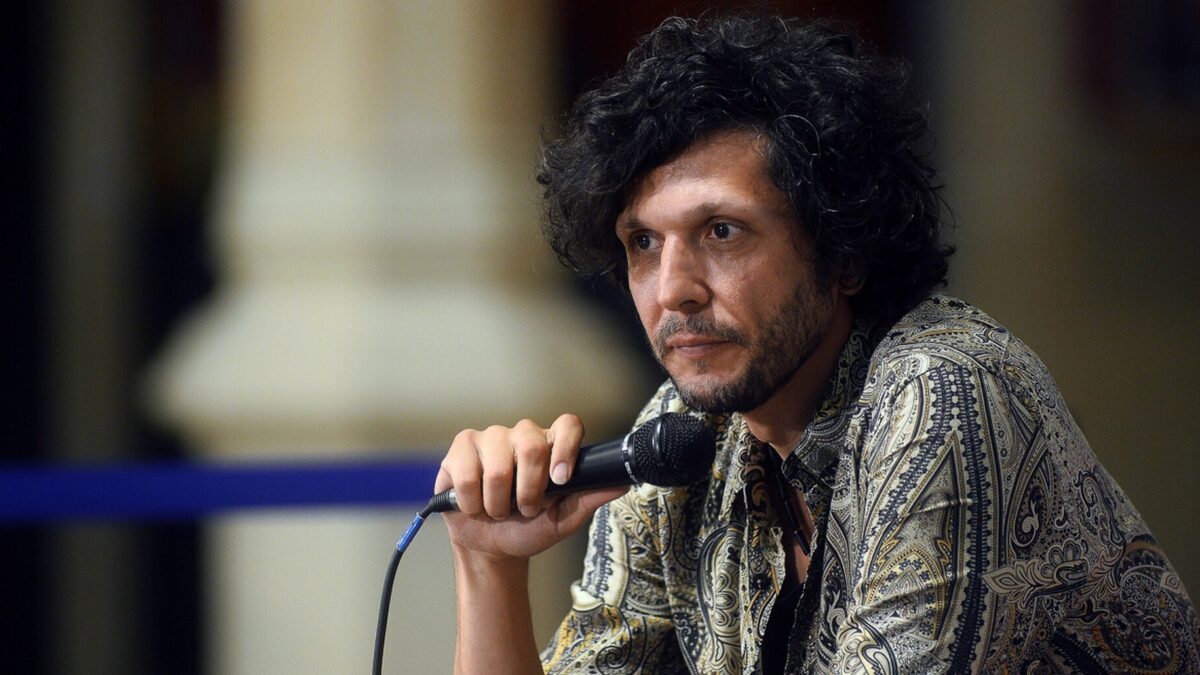 Ermal Meta, problemi di salute per il cantante: “Mi si gonfiano parti del viso e della testa”