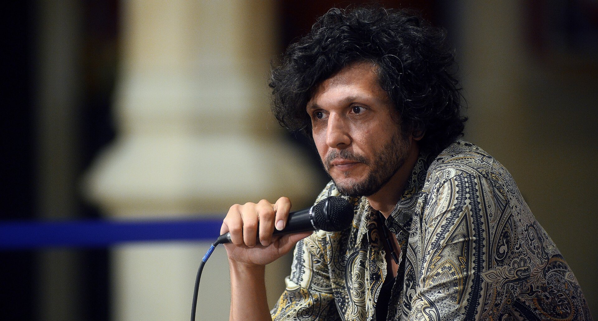 Ermal Meta, problemi di salute per il cantante: “Mi si gonfiano parti del viso e della testa”