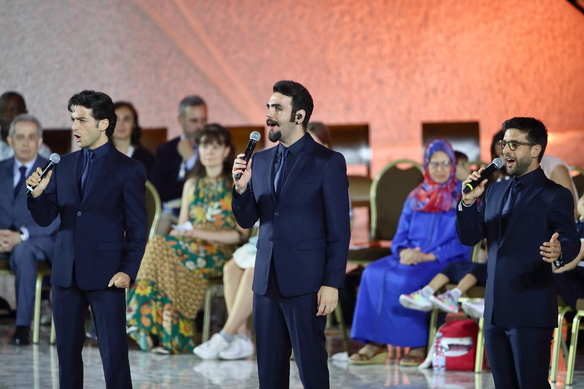 Ascolti tv sabato 2 luglio 2022: gara fra repliche, Il volo supera Tu si que vales