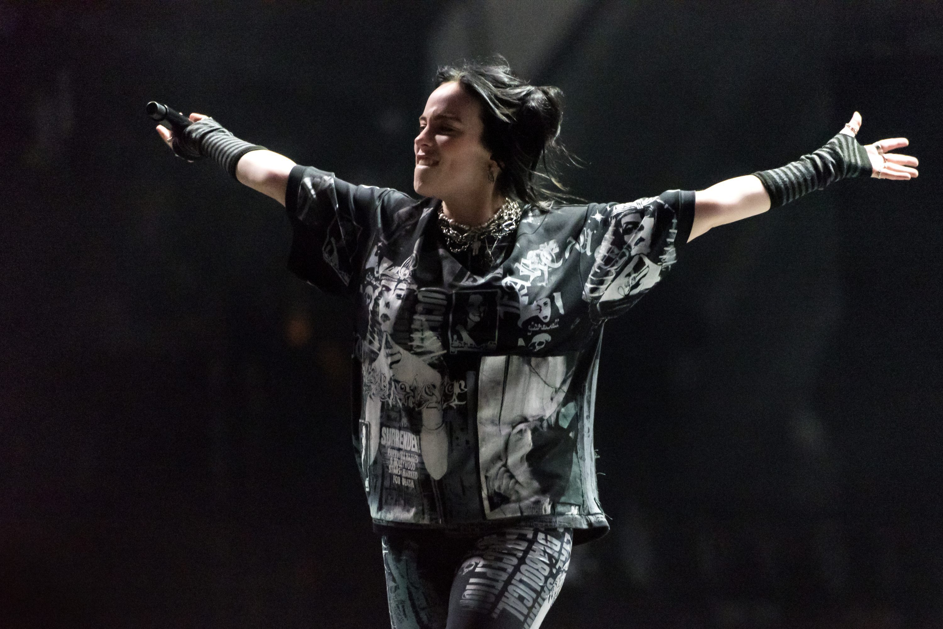 Tv, Billie Eilish: ascolta la canzone, testo, traduzione e significato