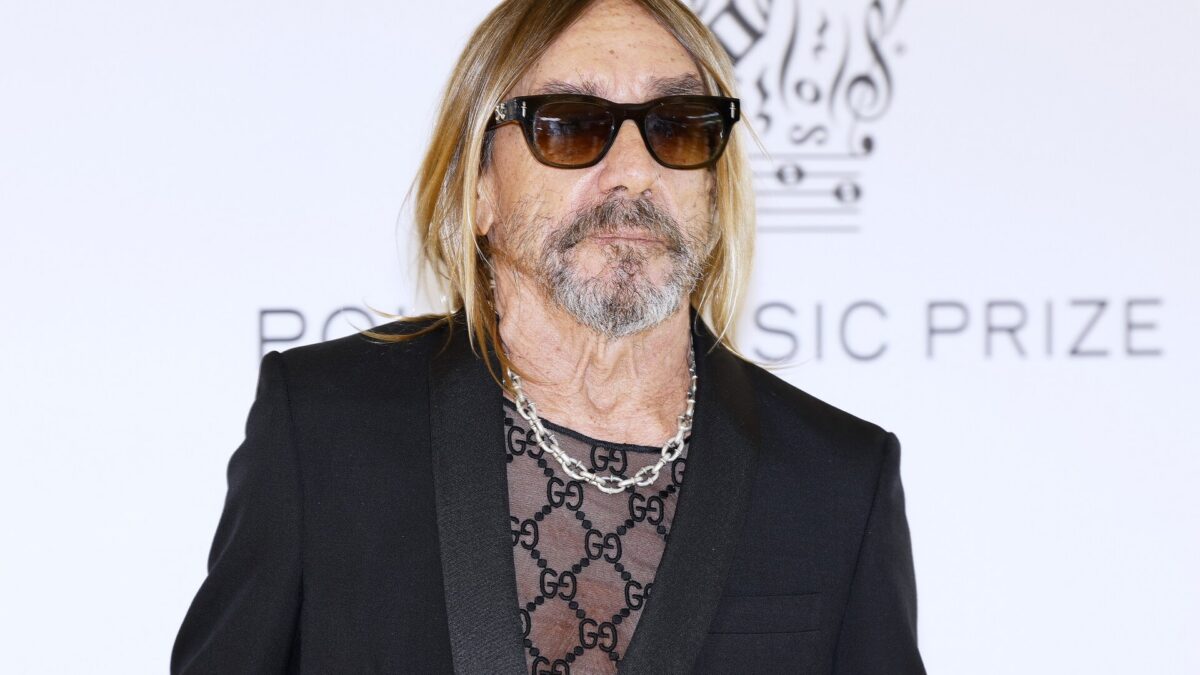 Iggy Pop, concerto a Mantova del 5 luglio rinviato per un problema alla voce: ecco quando sarà recuperato