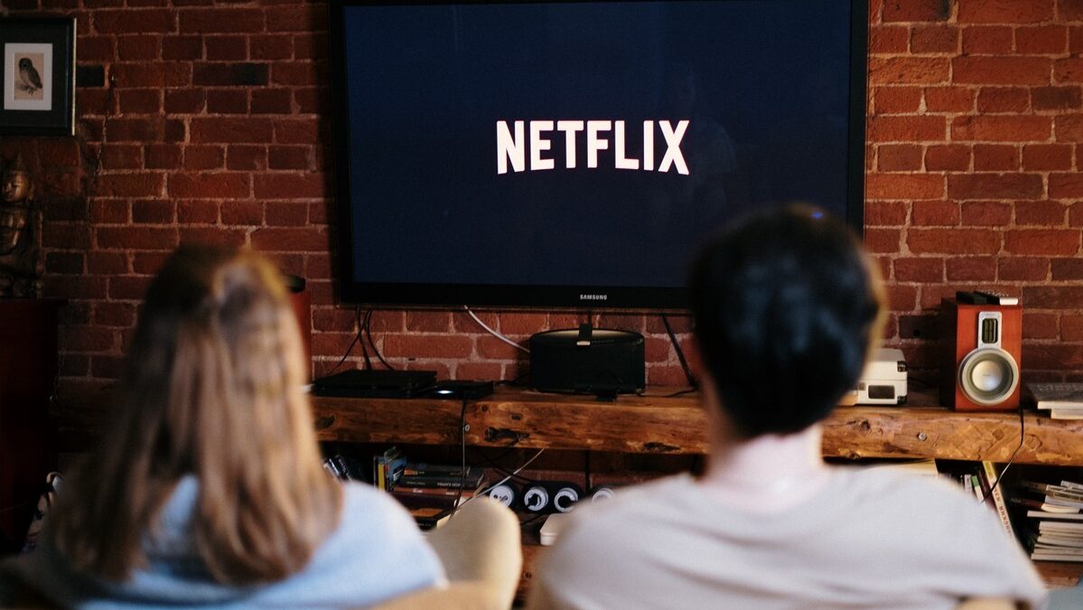 Tv lineare e piattaforme, due rette parallele… che si incontrano