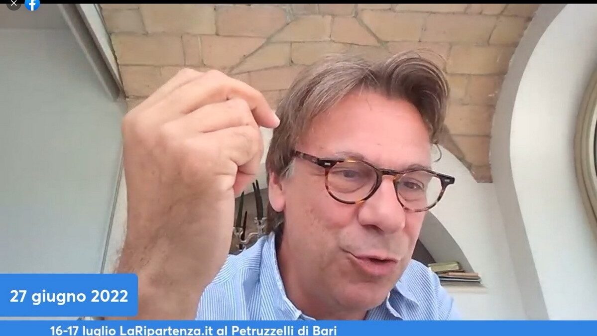 Nicola Porro, il giornalista tv (inventato da Santoro) che si trasforma sui social