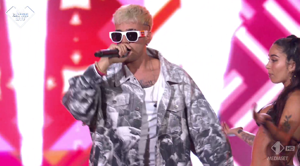 Aka 7even, concerti annullati per motivi di salute: le parole del cantante