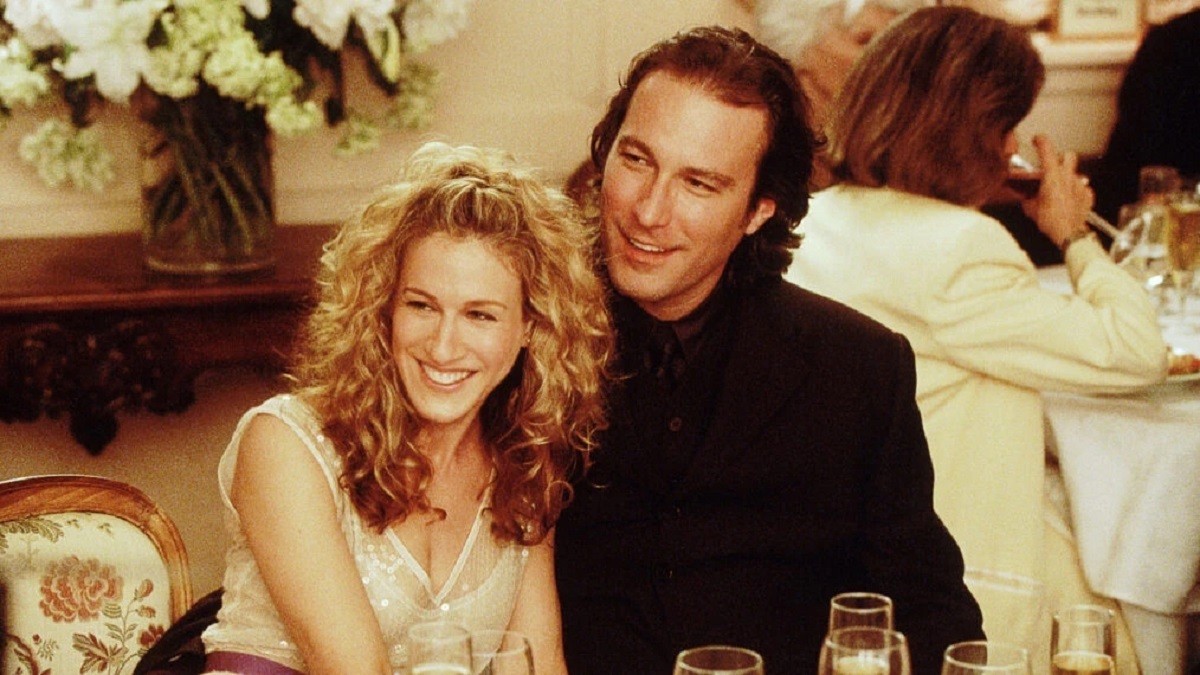 And Just Like That, John Corbett tornerà ad essere Aidan nella seconda stagione (e questa volta non è uno scherzo)