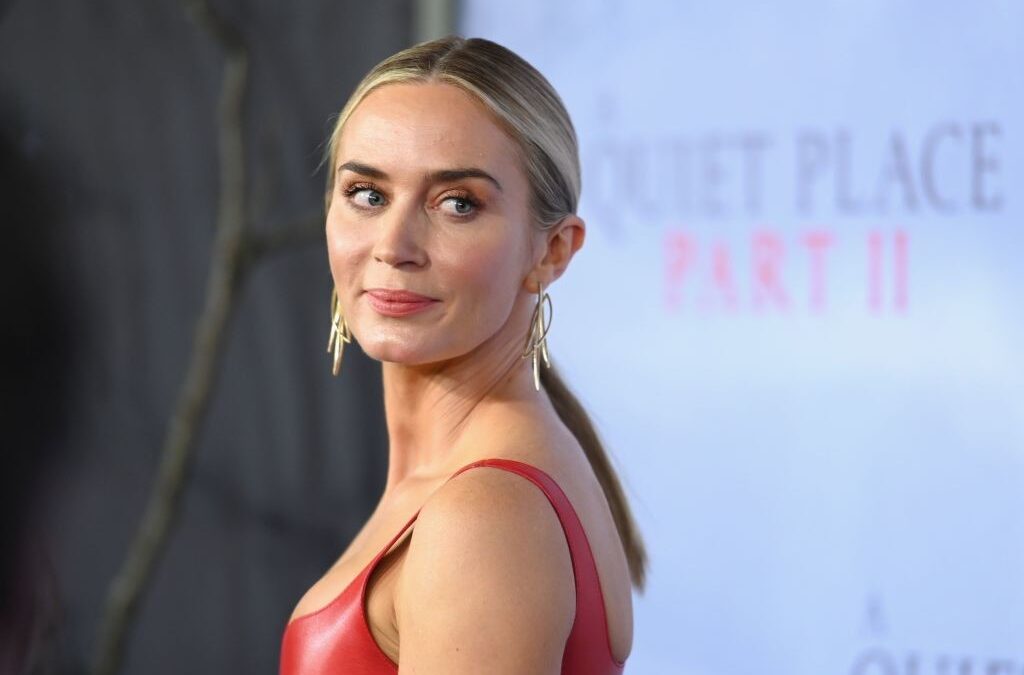 Emily Blunt in “The Fall Guy” e Carla Gugino in “Lisa Frankenstein”