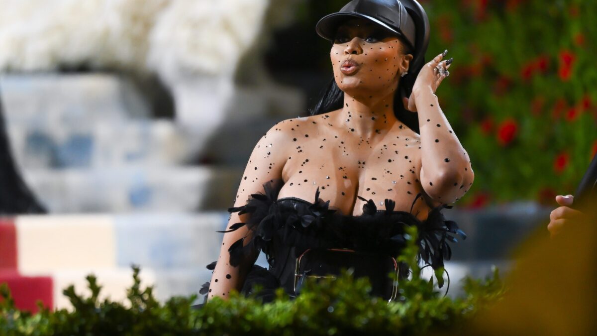 Super Freaky Girl, Nicki Minaj: ascolta il nuovo singolo (traduzione, testo e significato)