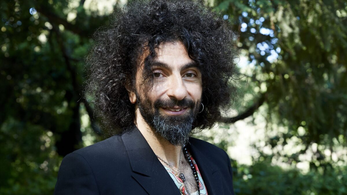 Ara Malikian, il violinista in concerto, stasera 2 agosto 2022, all’Auditorium Parco della Musica a Roma