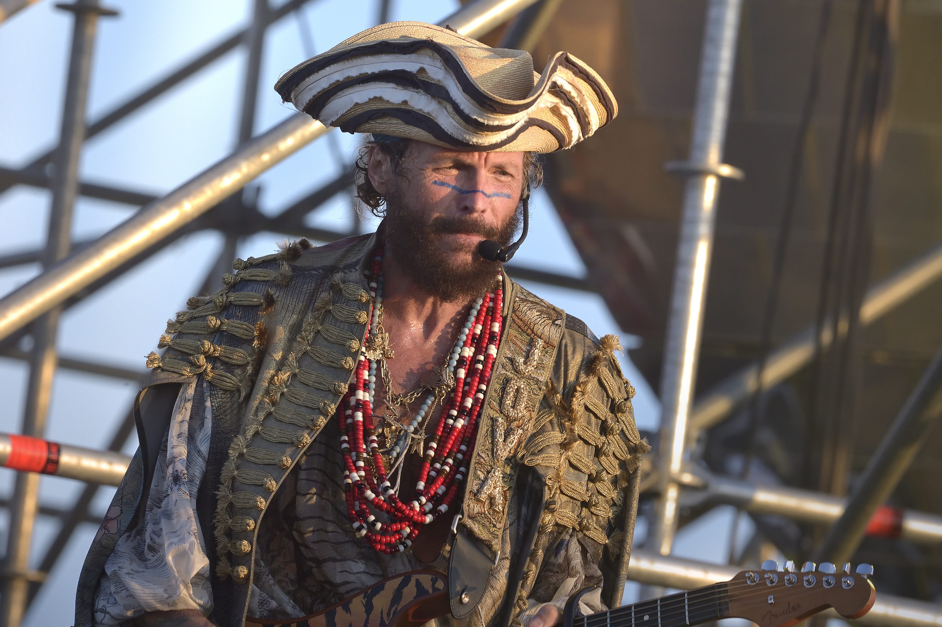 Jovanotti, Roccella Ionica, 12 agosto 2022: anticipazioni ospiti e scaletta del concerto