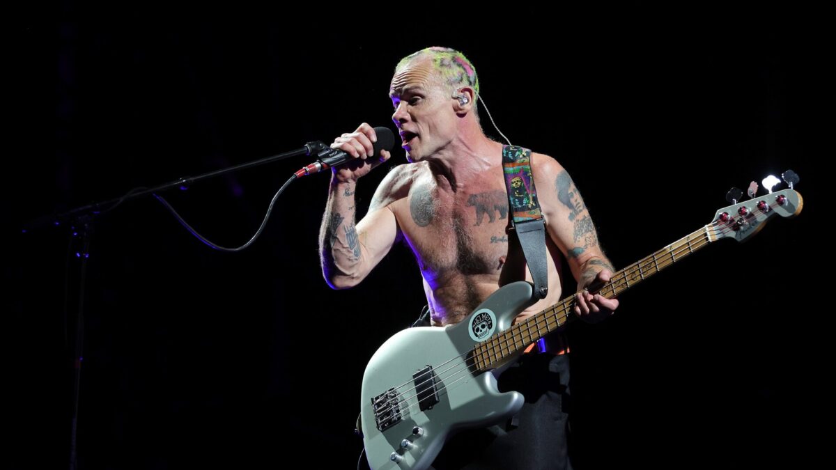 Red Hot Chili Peppers, Flea spiega perché non ama fare selfie con i fan