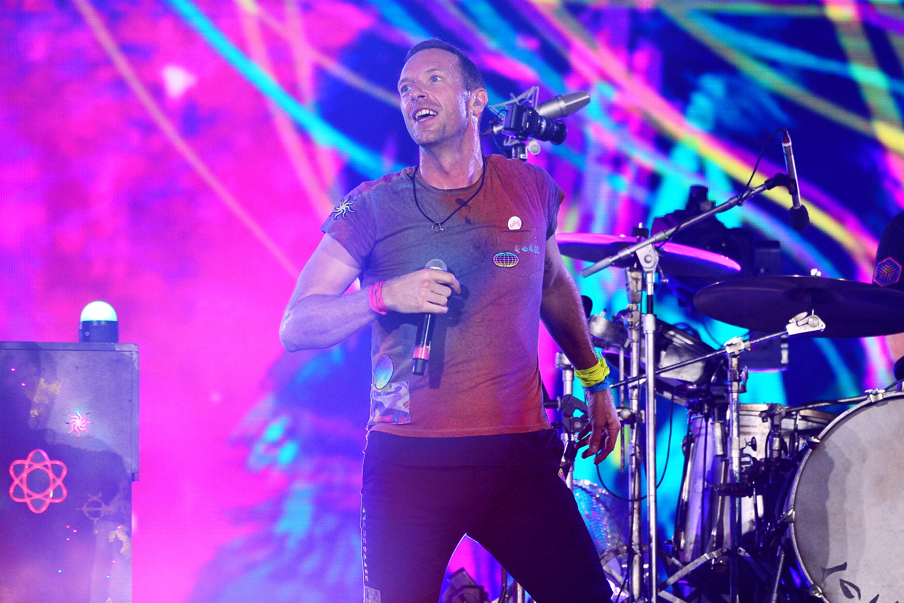 Coldplay a Milano e Napoli, in concerto nel 2023: info biglietti, prevendite aperte, ecco come acquistarli