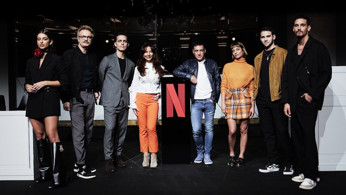 Berlin, Netflix presenta la serie tv prequel de La Casa di Carta: “Tra romanticismo e commedia, ma non sarà un Lupin spagnolo”