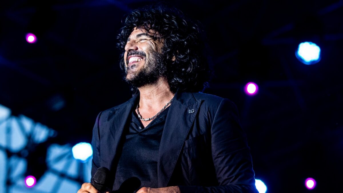 Francesco Renga, Insieme Tour rinviato ad ottobre 2023: le nuove date (Biglietti)