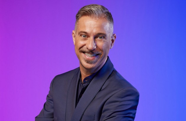 Gabriele Corsi a Tvblog: “Don’t Forget the Lyrics? Programma radiofonico per tutti. E sull’Eurovision 2023…” (video)