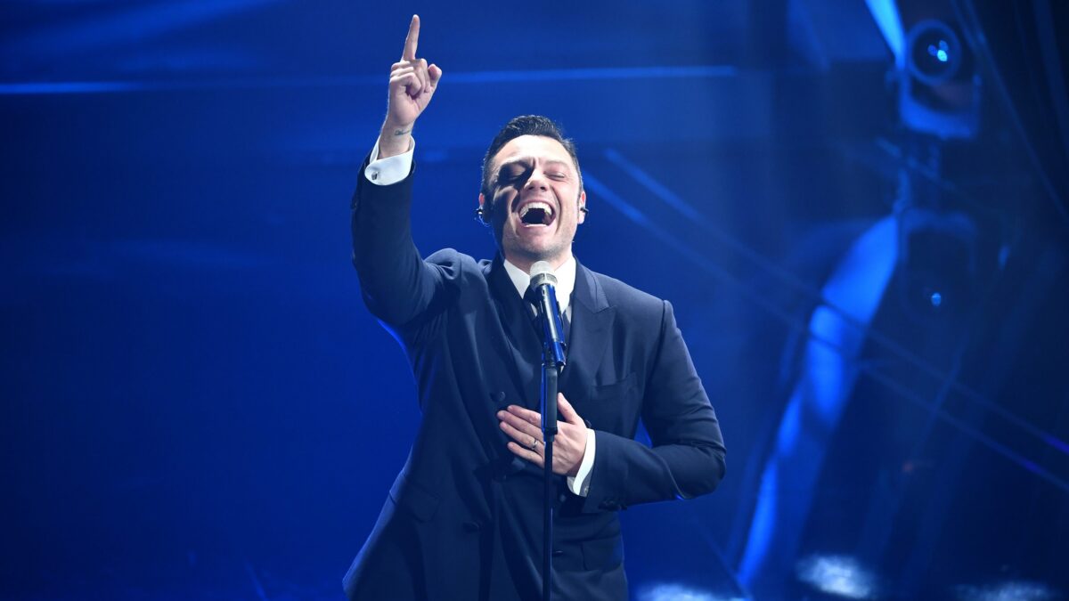 Sanremo 2023, Tiziano Ferro tra i Big? Ecco le prime anticipazioni e indiscrezioni sui cantanti in gara