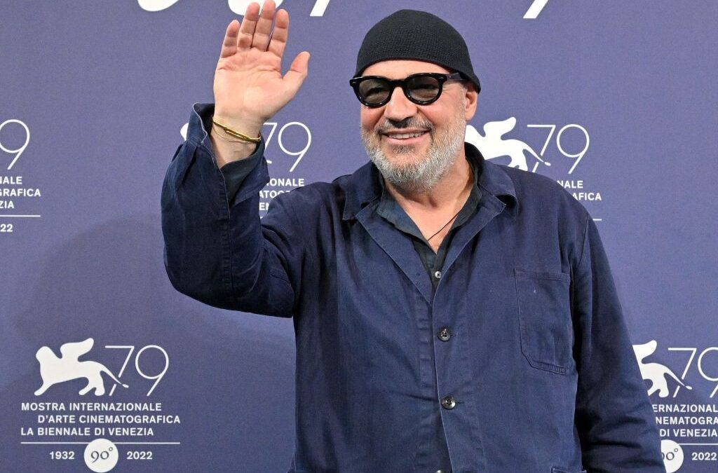 In Viaggio: video intervista e foto del regista Gianfranco Rosi a Venezia 79