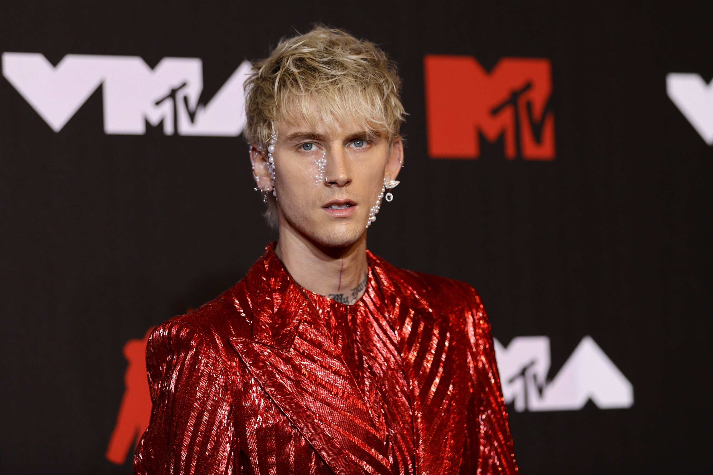 Machine Gun Kelly, Milano, 27 settembre 2022: scaletta canzoni, biglietti e orari concerto