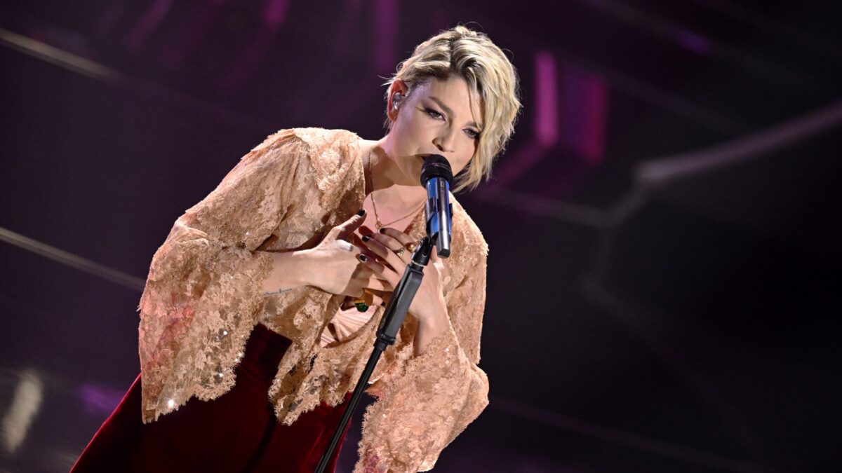 Lutto per Emma Marrone, è morto il padre Rosario. La cantante: “Fai buon viaggio, Papà, ti amerò per sempre”