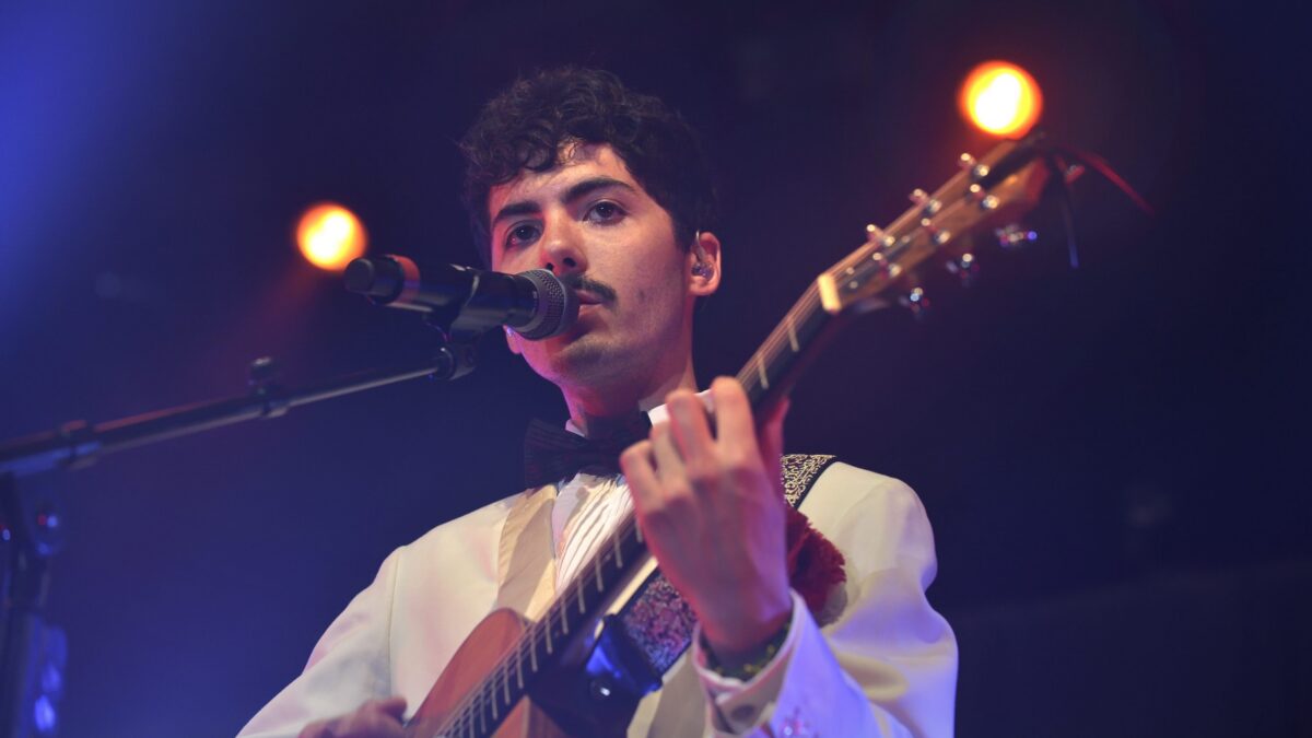 Fulminacci in concerto al Combo a Milano, il 6 ottobre 2022, per l’evento AGN ENERGIA “Future Way Night”